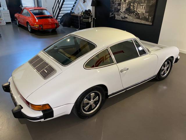 Porsche 911 2.7