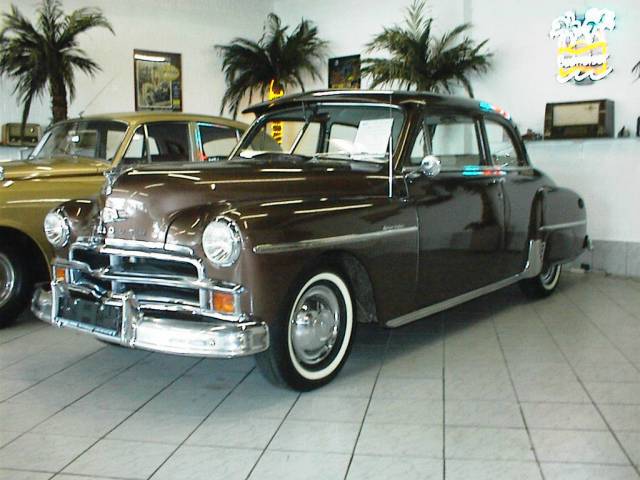 Image 1/9 of Plymouth Special Deluxe (1950)