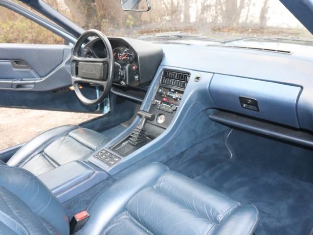 Porsche 928 - Interior