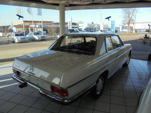 Mercedes-Benz 250 CE