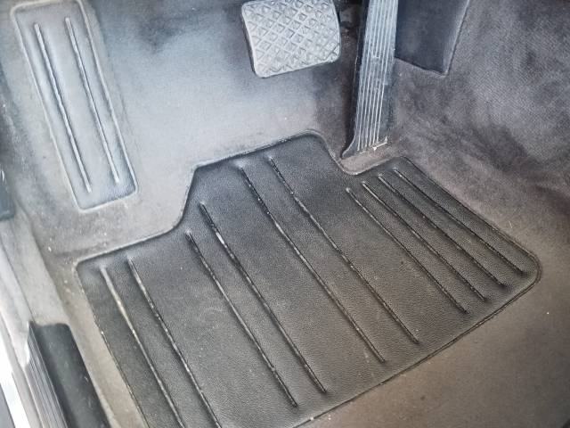 BMW 745i