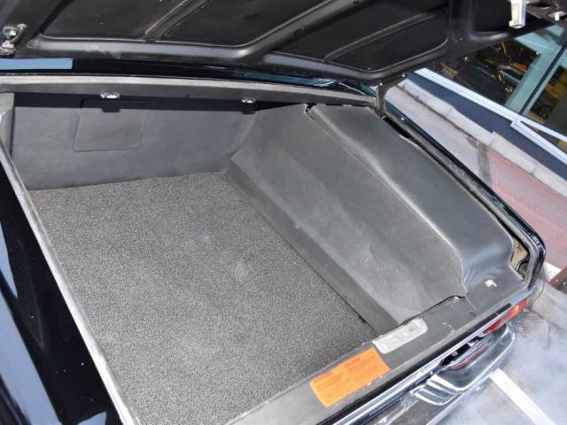 Mercedes-Benz 600