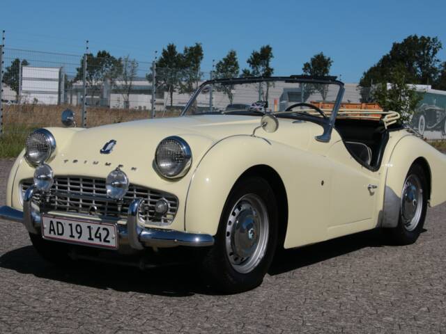 Afbeelding 1/83 van Triumph TR 3A (1959)