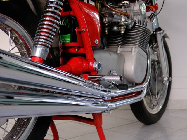 MV Agusta 750 Sport