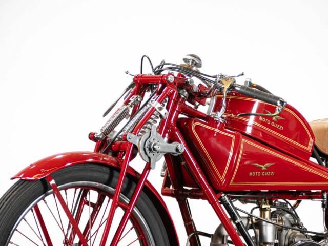 Moto Guzzi 250 SS