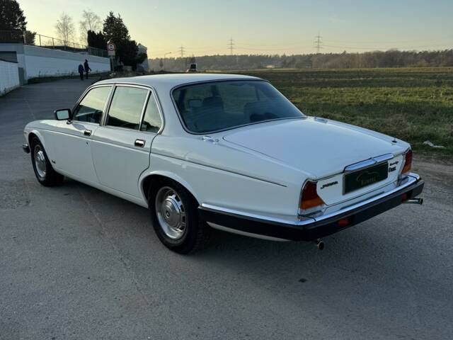 Jaguar Sovereign H.E. V12