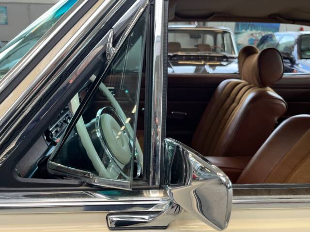 Mercedes-Benz 280 CE