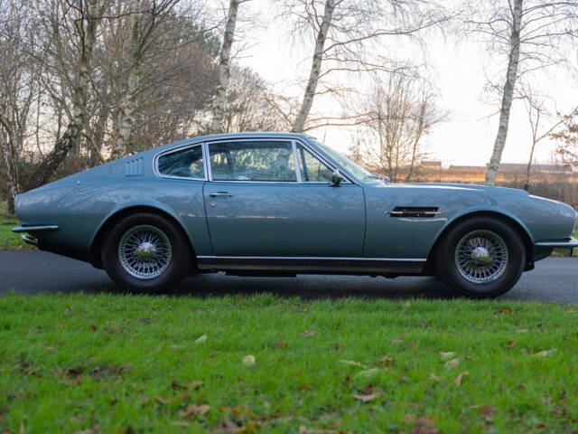 Aston Martin DBS Vantage