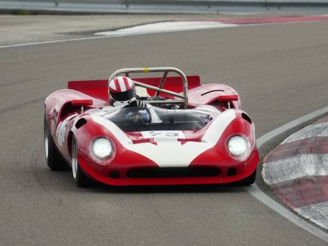 Lola T70