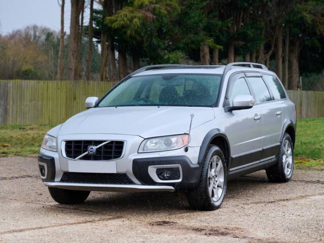 Image 1/45 of Volvo XC70 3.2 AWD (2008)