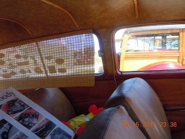 Ford Custom DeLuxe Country Squire