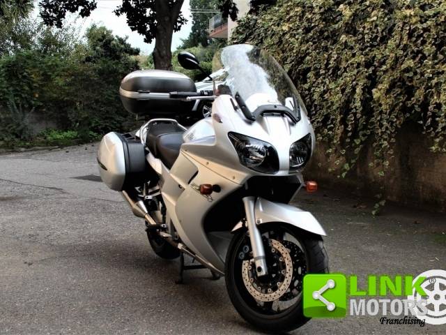 Image 1/16 of Yamaha DUMMY (2001)