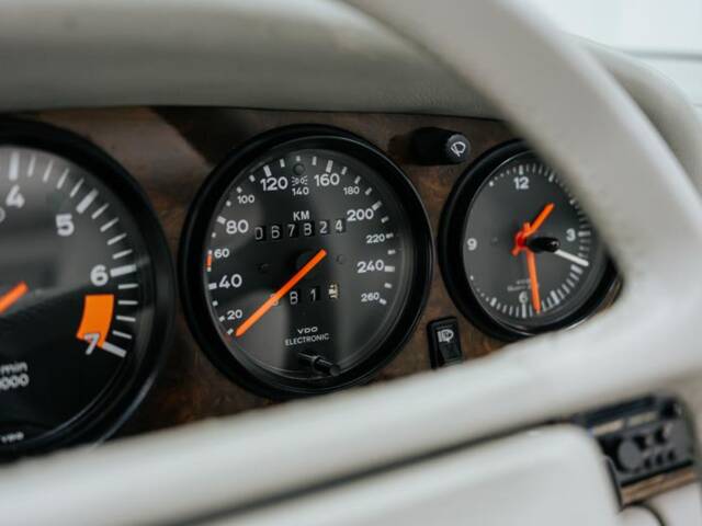 Porsche 911 Carrera 3.2 "25 years 911"