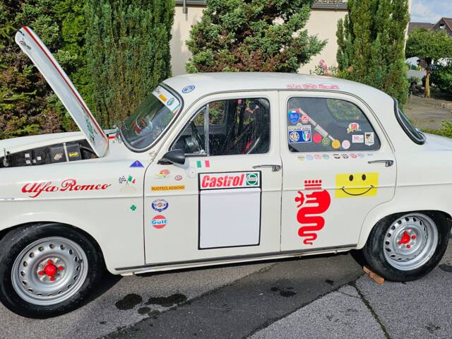 Bild 1/12 von Alfa Romeo Giulietta TI (1961)