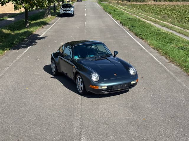 Porsche 911 Carrera
