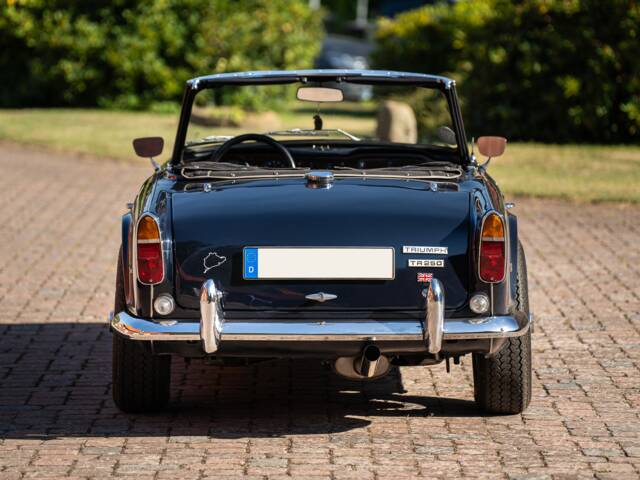 Triumph TR 250
