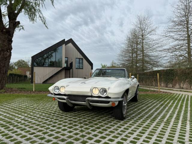 Chevrolet Corvette Sting Ray Convertible