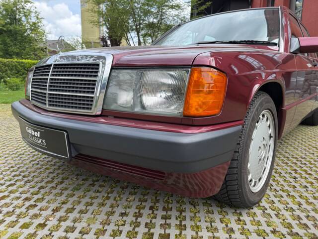 Mercedes-Benz 190 E 1.8 Avantgarde "Rosso"