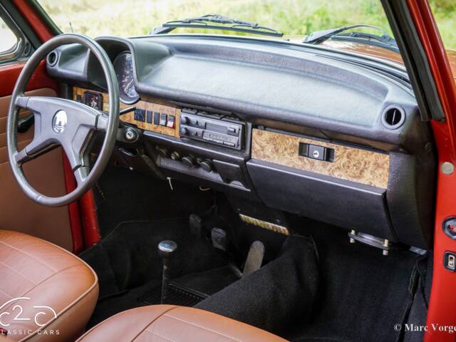 Volkswagen Käfer 1303 "Champagne Edition"