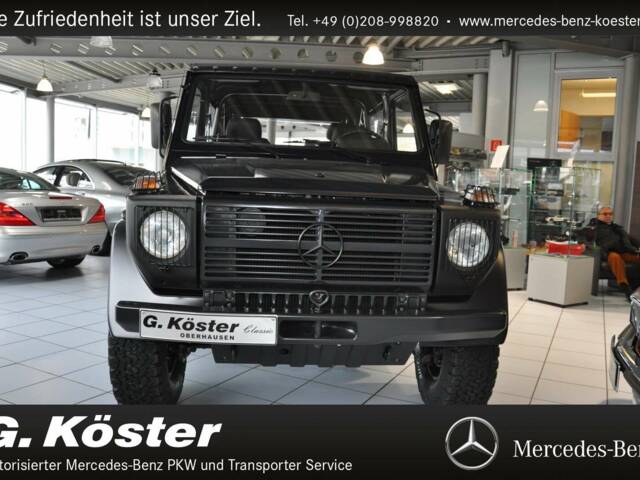 Mercedes-Benz G 230