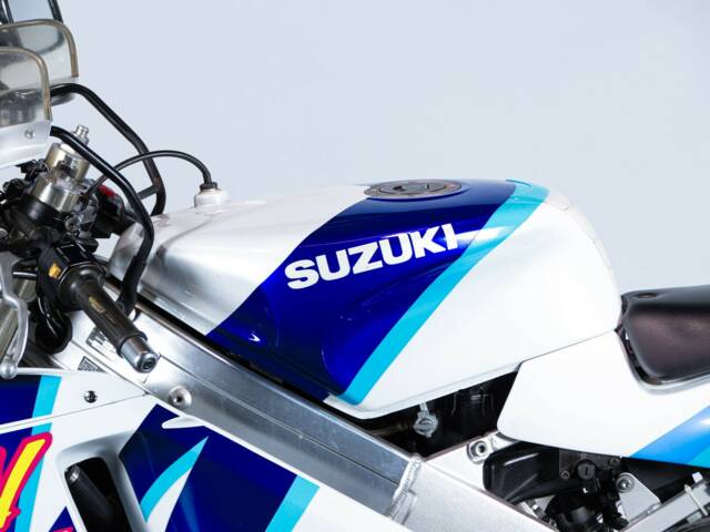Suzuki RGV 250 Gamma