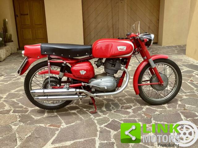 Image 1/10 of Moto Morini DUMMY (1958)