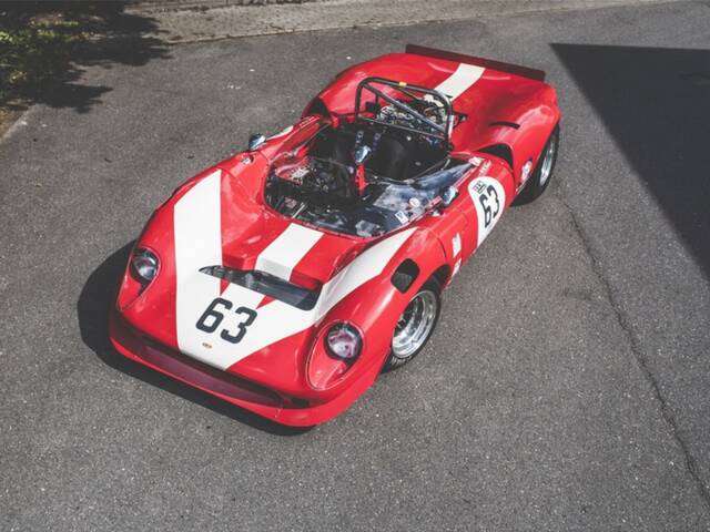Lola T70