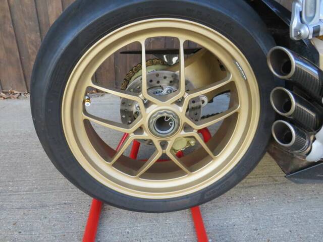 MV Agusta F3 675 Serie Oro