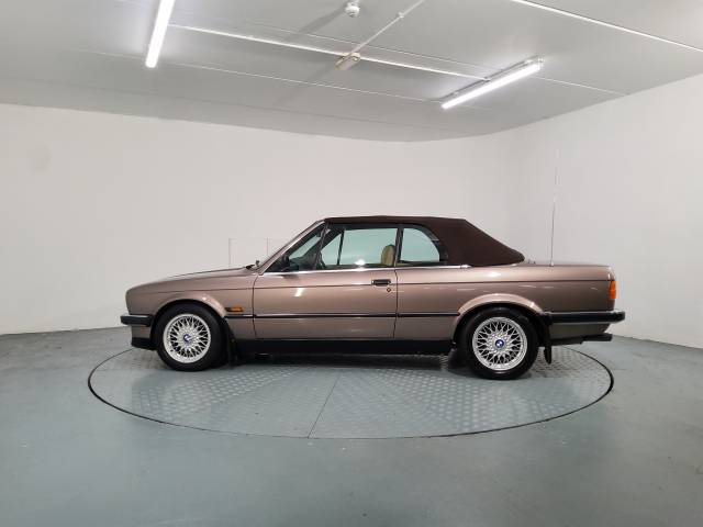 BMW 325i