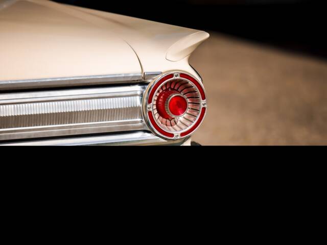 Ford Fairlane 500