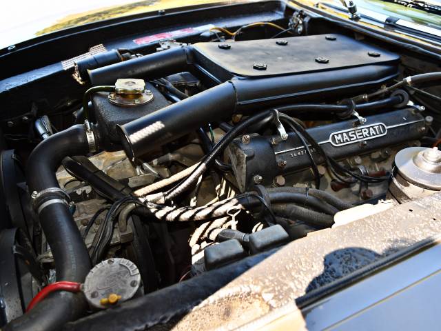 Maserati Indy 4700