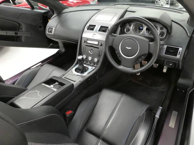 Aston Martin V8 Vantage