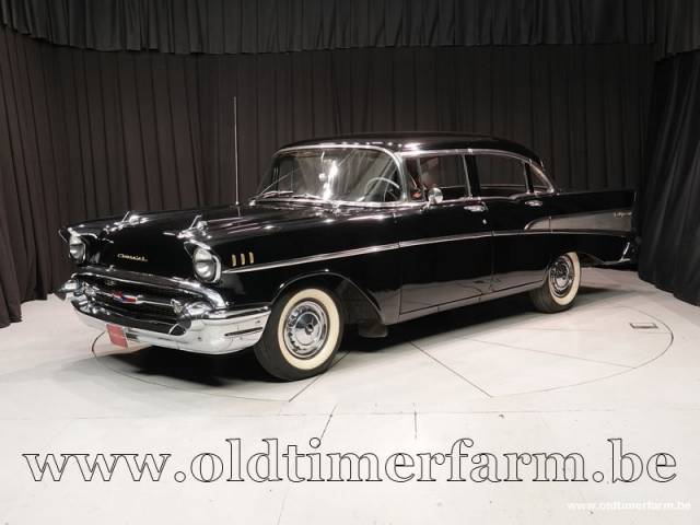 Image 1/2 de Chevrolet Bel Air Sedan (1957)