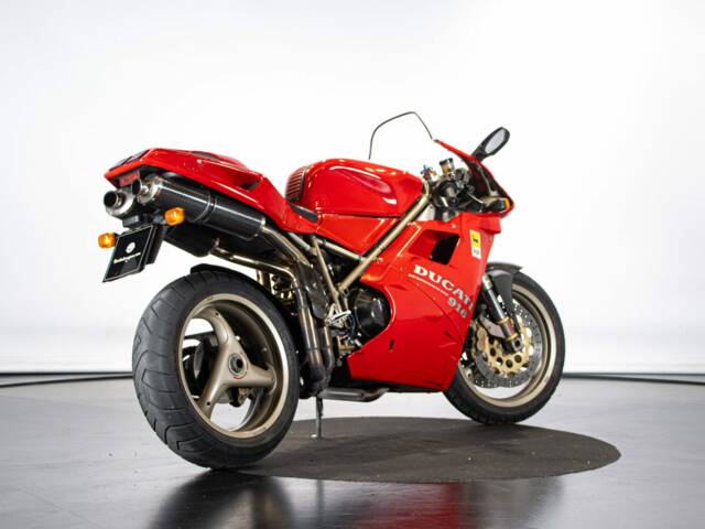 Ducati 916