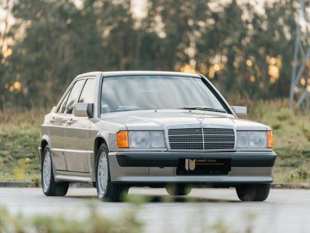 Mercedes-Benz 190 E 2.3-16