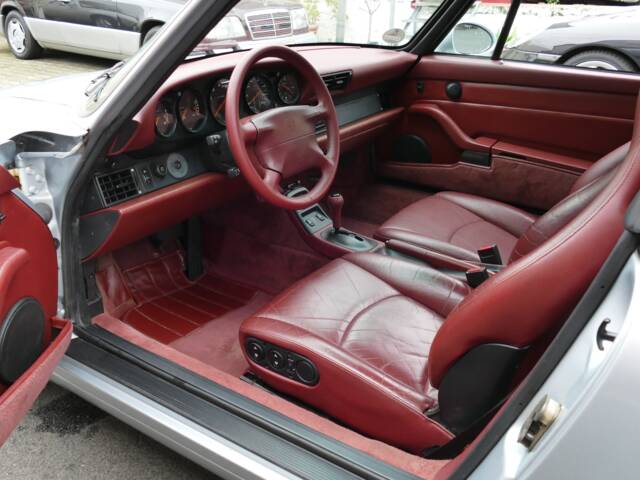 Porsche 911 Carrera 2