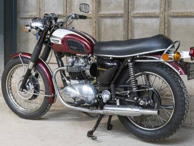 Triumph T 100 R Daytona
