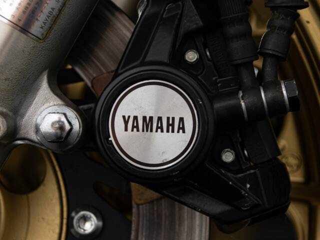 Yamaha RZV 500 R