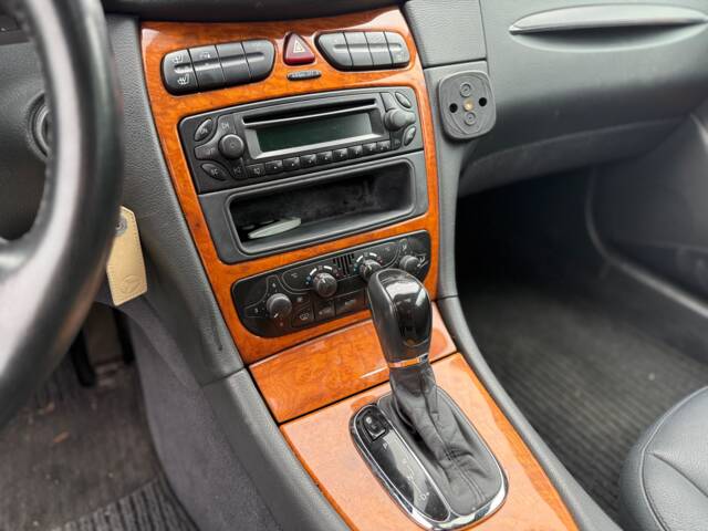Mercedes-Benz CLK 320