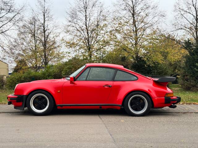 Porsche 911 Turbo 3.3