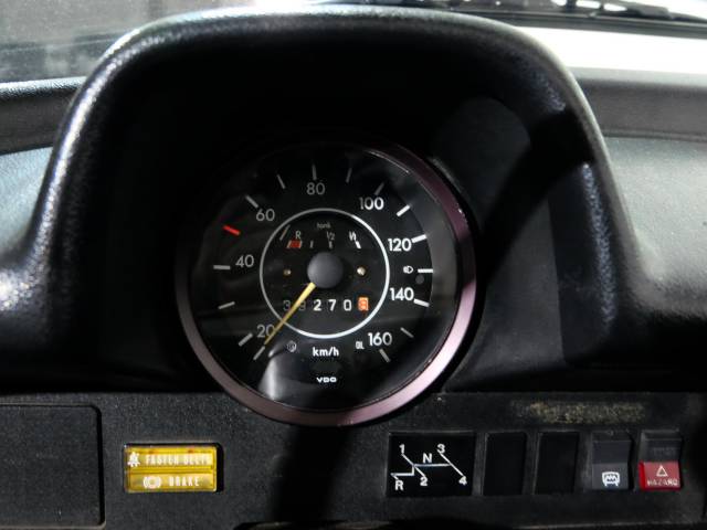 Volkswagen Beetle 1303 LS - Volkswagen Käfer 1303 LS Fuel Injection Cabrio