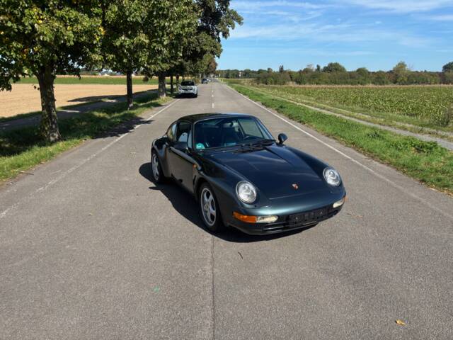 Porsche 911 Carrera