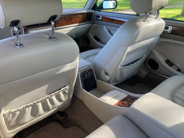 Jaguar XJ12 6.0