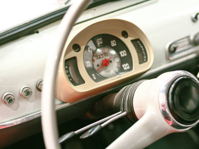 SEAT 600 D