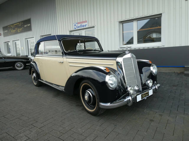 Afbeelding 1/25 van Mercedes-Benz 220 Cabriolet B (1952)