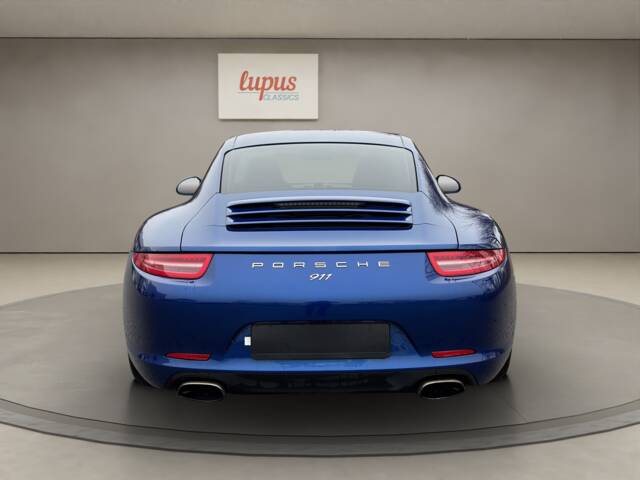 Porsche 911 Carrera