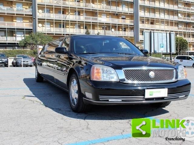 Afbeelding 1/18 van Cadillac DeVille DTS (2001)