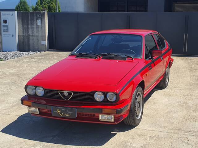 Bild 1/35 von Alfa Romeo GTV 2.0 (1981)