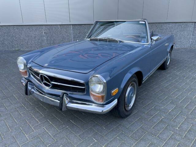 Mercedes-Benz 280 SL