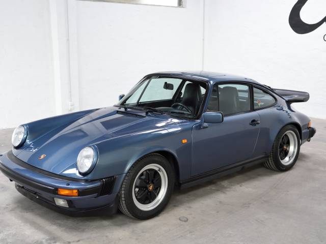 Porsche 911 Carrera 3.2
